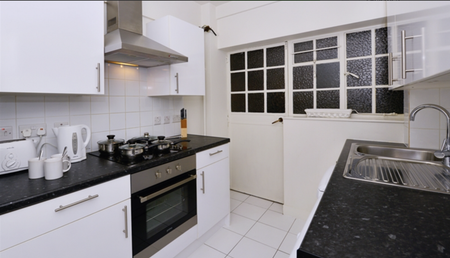 2 bedroom flat to rent - Photo 3