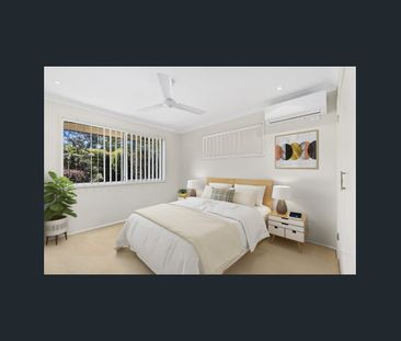 Family Home in Sought After Ashmore! - Photo 3