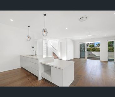 22 Norfolk Avenue, Surfers Paradise, Qld 4217 - Photo 6