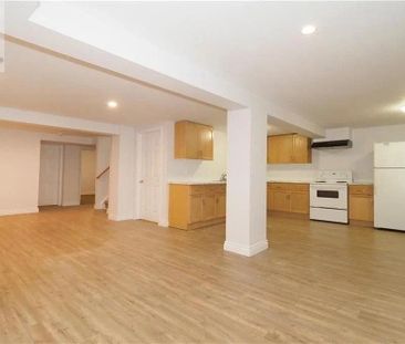 For Lease - 129 Hazelglen Drive, Kitchener, Ontario - Photo 3