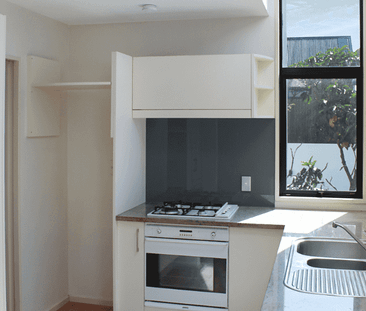 Modern Townhouse Within The Four Aves - Photo 1