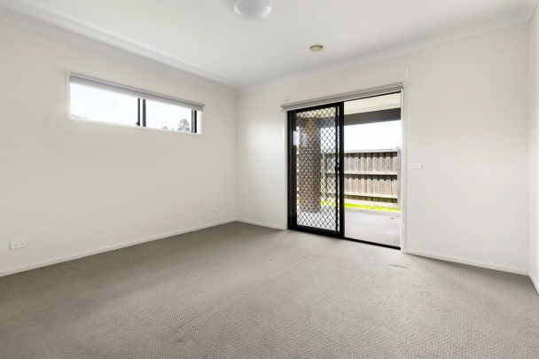 Spacious Family Home in a Convenient Location - Photo 1