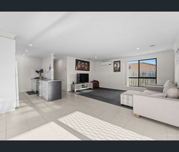 3 Bedroom Home Close to Schools, Public Transport & Shops! - Photo 2