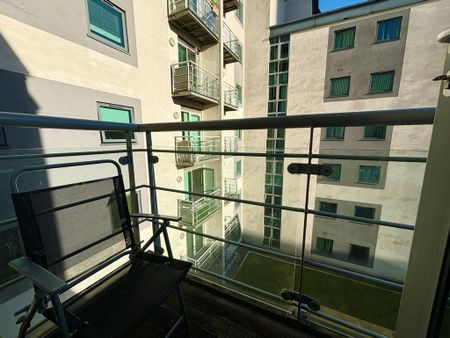 2 bedroom apartment to rent - Photo 5