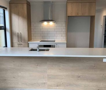 Brand New 4 Bedroom Home - Photo 3