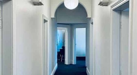 Perfect for large group = 7 bedroom house - Photo 2