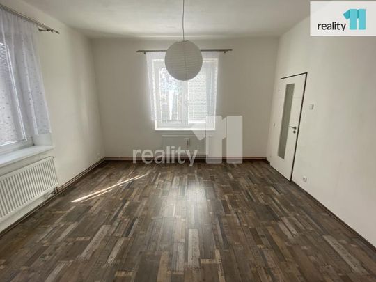 Pronájem bytu 1+1 35 m2 - Фото 1