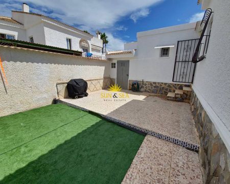 ​ HOUSE FOR RENT, 2 BEDROOMS, PRIVATE POOL, GARDEN, EN LA SIESTA - TORREVIEJA - Photo 2