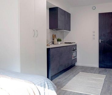 Studio to rent - Photo 3