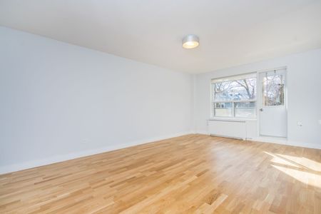 111 Lawton Boulevard - Photo 2