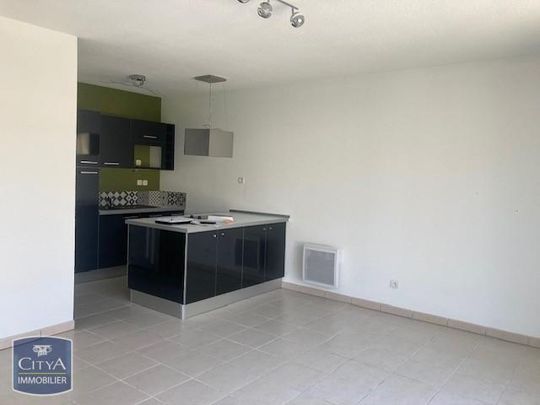 Location Appartement 2 pièces 41m² L ISLE JOURDAIN 32600 - Photo 1
