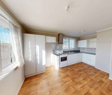 Bulls - 3 Bedroom - Photo 3