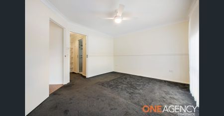 Spacious 4-Bedroom Family Home for Rent in Sought-After Green Point - Photo 5