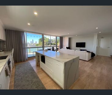 111 Rio Vista Boulevard, Broadbeach Waters, Qld 4218 - Photo 6