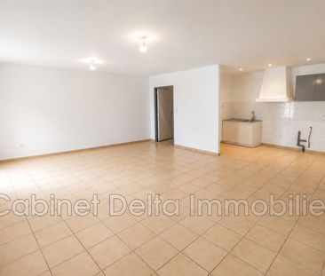 Location Appartement 2 pièces 56m² OLLIOULES 83190 - Photo 2