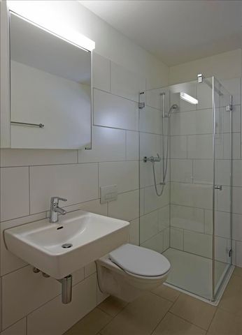 "Living on two levels!" - Photo 3