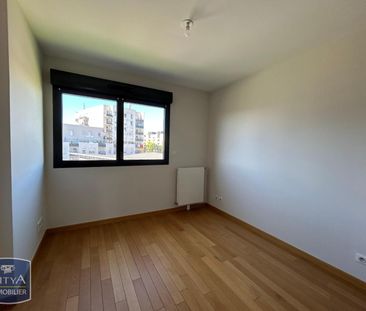 Location Appartement 4 pièces 102m² DIJON 21000 - Photo 2