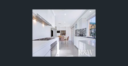 3 Bedroom Family Home - Photo 2