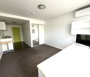 102/313 Waverley Road, Malvern East VIC 3145 - Studio For Rent | Do... - Photo 5