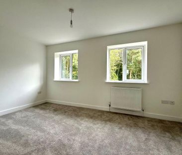 3 bedroom semi-detached house to rent - Photo 4