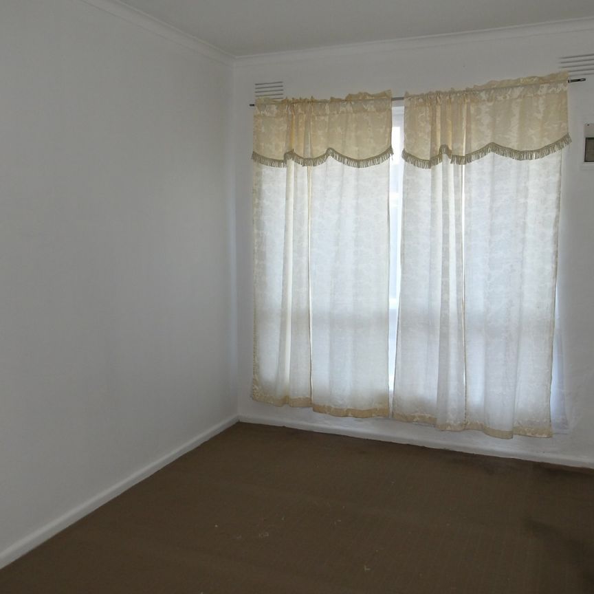 2 Bedroom Unit in Prime Noble Park Location - Photo 1