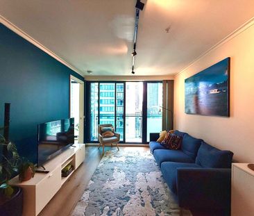 UNFURNISHED: Two Bedroom in Perfect Location - Photo 1