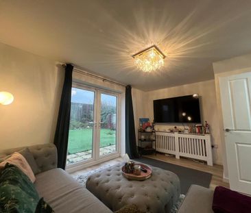 2 bedroom semi-detached house to rent - Photo 5