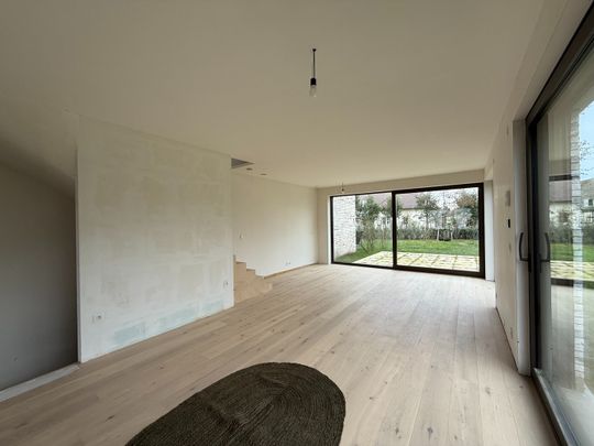 Gemeubileerde nieuwbouwwoning in rustige woonwijk te Knokke-Heist. - Foto 1