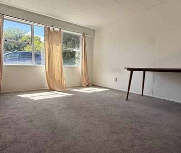 Spacious 2-Bedroom Home in Prime Howick Location Ã¢ÂÂ $550/week (... - Photo 2