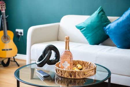 3 Bed Terraced House, Madden Close, NG5 - Photo 3