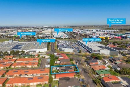 FOUR BEDROOM HOME - Photo 4