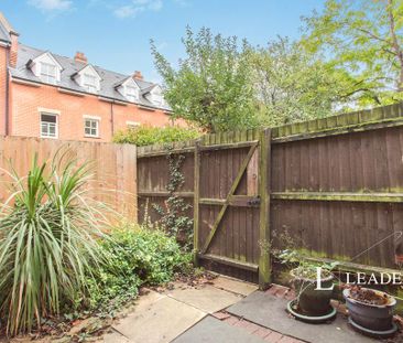 4 bedroom townhouse to rent - Photo 6