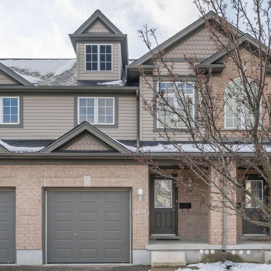 30 Vaughan St, Guelph - Photo 1