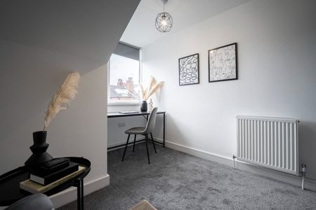 2 Bed Terraced House, Haddon Avenue, LS4 - Photo 5