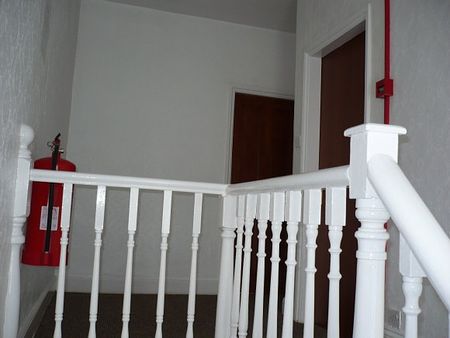 4 bed 3 storey hmo student house - Photo 3