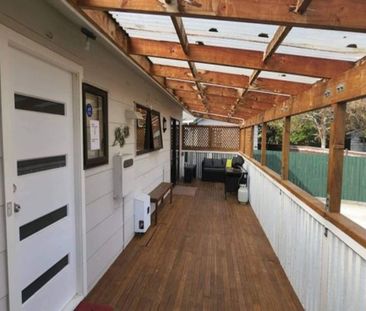 6 Edmund Lomas Grove, Birchville, Upper Hutt - Photo 1