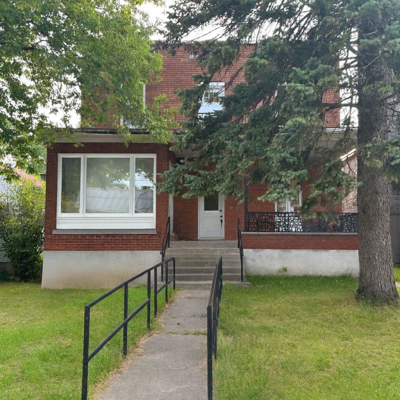 821 2e Rue - Photo 1