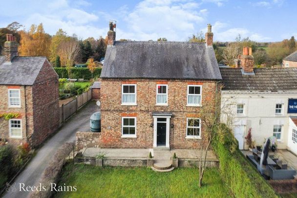 4 bedroom semi-detached house to rent - Photo 1