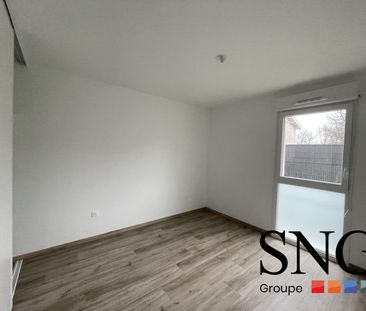 T2 AVEC TERRASSE + JARDIN + DEUX PARKINGS - Photo 5