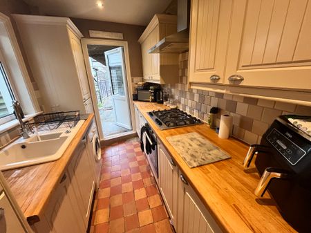 Springfield Road, Chelmsford - Photo 3