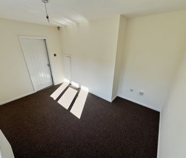 Middlepark Road, Dudley - Photo 2