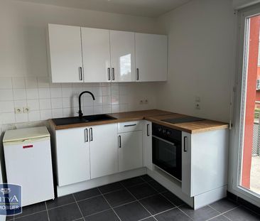 Location Appartement 2 pièces 47m² VENDIN LE VIEIL 62880 - Photo 1