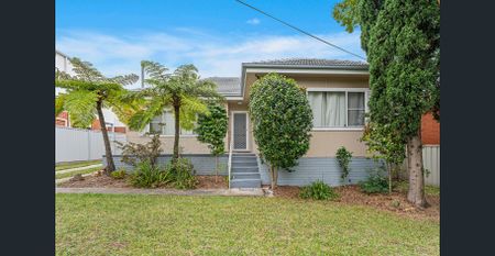 Cute and Convenient - Photo 5