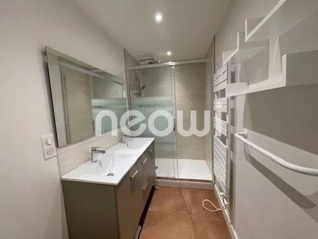 Location Maison 5 pièces 88m² GLEIZE 69400 - Photo 2