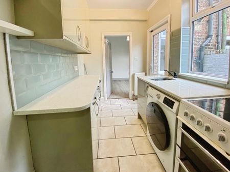 2 bedroom House To Let - Photo 4