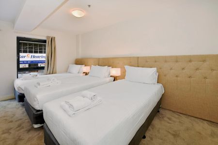 Cool 2-bedroom apartment near Flagstaff train station - Photo 5