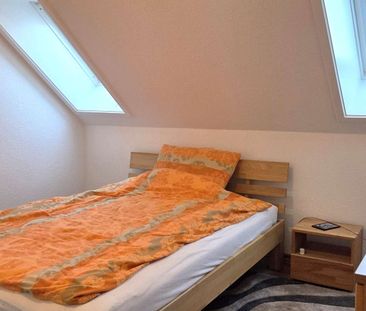 Gemütliche 2-Zimmer-Dachgeschoss-Wohnung in Empelde - Photo 4