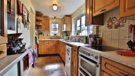 Naunton, Upton-upon-severn, Worcester, WR8 - Photo 3