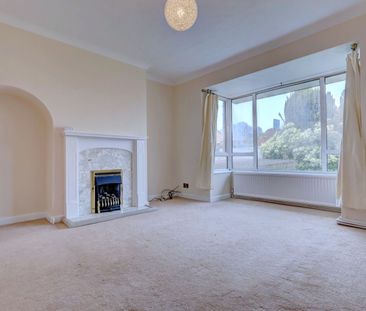 4 bedroom semi detached house to rent - Photo 2