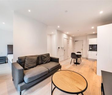 Studio to rent - Photo 1